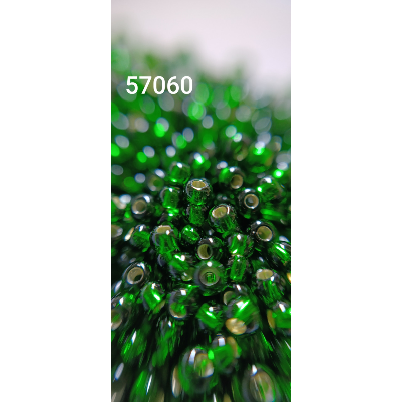 Чеський бісер Preciosa 10/0, 57060 зелений, 50 г — бісер для рукоділля, прикрас і вишивки Чеський бісер Preciosa 10/0, 57060 зелений, 50 г — бісер для рукоділля, прикрас і вишивки