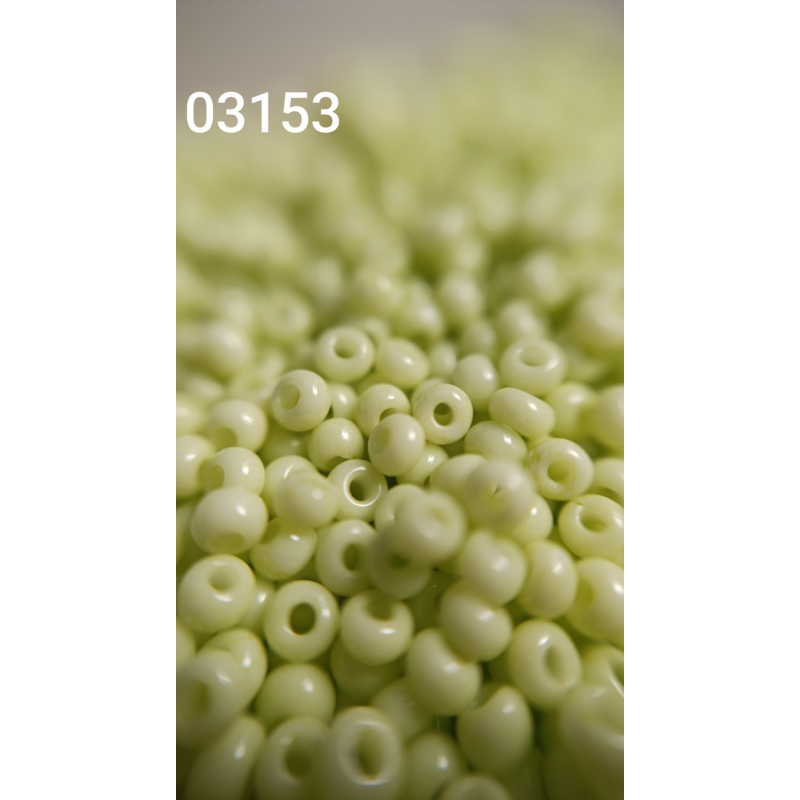 Чеський бісер Preciosa 10/0, 03153 салатовий, 1г — бісер для рукоділля, прикрас і вишивки