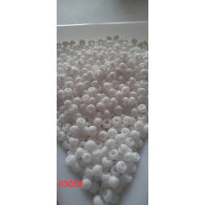 Чеський бісер Preciosa 10/0, 03050 білий, 50 г — бісер для рукоділля, прикрас і вишивки